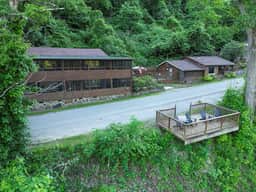 Double Room/ 2 Queens Pet Friendly
