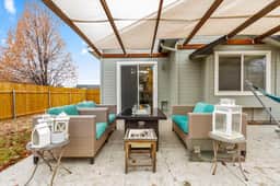 *Heart of Meridian*Patio, firepit*Backyard*King