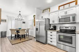 *Heart of Meridian*Patio, firepit*Backyard*King