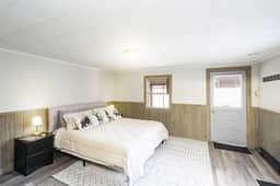 Riverside Suite - Image 4