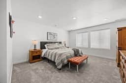 Near Eagle Island | Pool | King Bed | Parking | Smart TV - Image 3