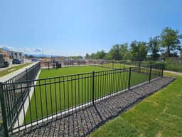 Near Eagle Island | Pool | King Bed | Parking | Smart TV - Image 5