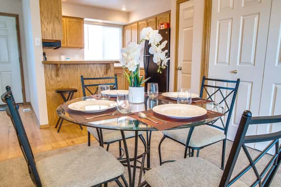 Cozy Meridian Home HULU W/D 12 Min to Boise - Image 1