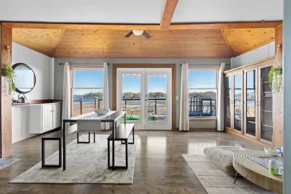 Relaxing Riverfront House • Dock Access • Sleeps 6 - Image 1