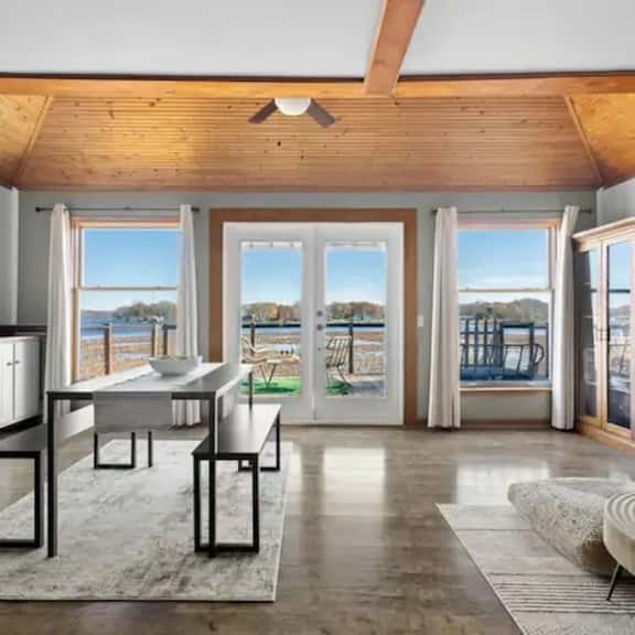 Relaxing Riverfront House • Dock Access • Sleeps 6 - Image 1