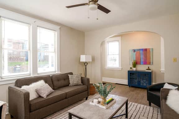 *5 Min to WVU*Smart TV*Full Kitchen*W/D