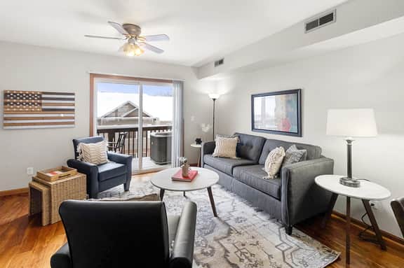 Updated-100Mbps-Smart TV-3 TVs-Full Kitchen-W/D
