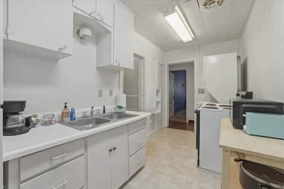 Parking|Smart TV|Full Kitchen|Self Check-In|W/D