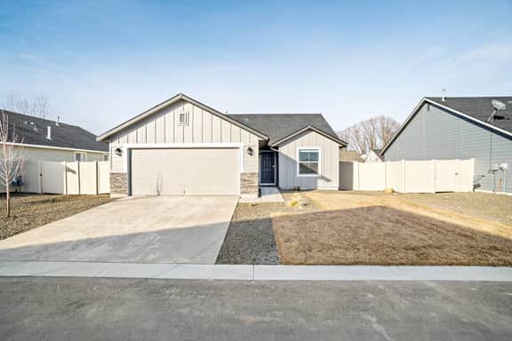 Heart of Caldwell*KingBed*Fast Wifi*5min>I84 - Image 4