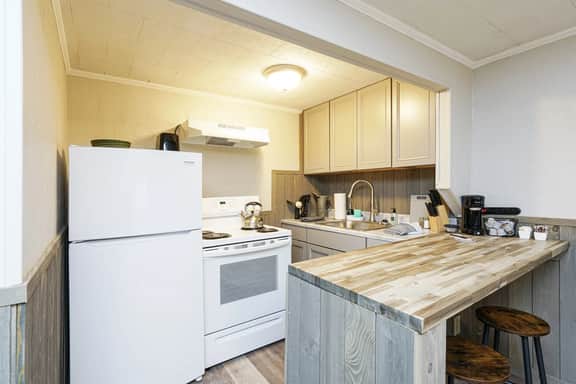 Riverside Suite - Image 5