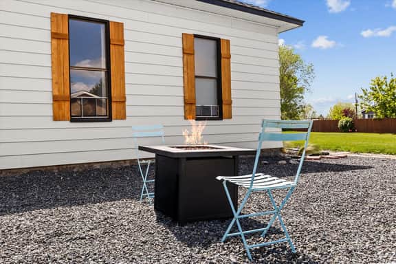 *Heart of Hagerman*Modern Farmhouse*Getaway* - Image 3