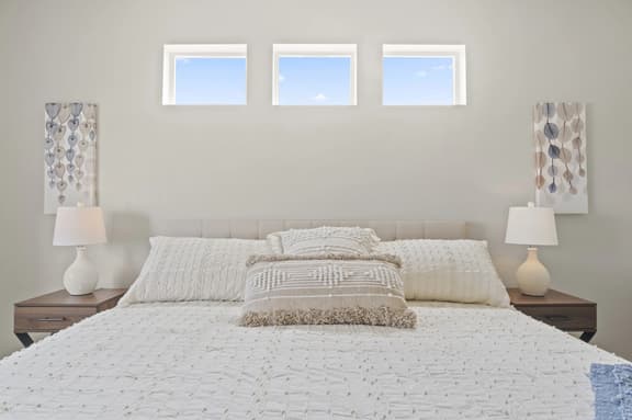 2min>Ridgevue☆1800ft²☆King☆FirePlace☆600Mbps - Image 1